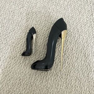 Carolina Herrera good girl perfume